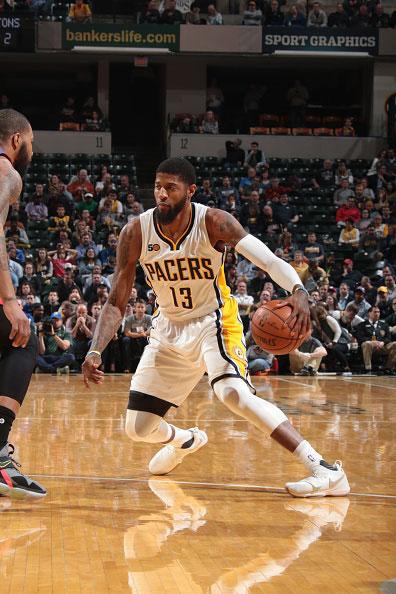 湖人内线支柱已经足够努力了，毕竟他也只是球权有限的底薪球员？.